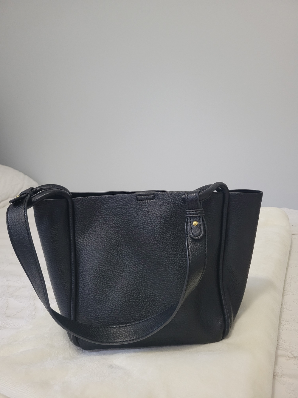 Classic Black Leather Tote Bag - Timeless Everyday Carry